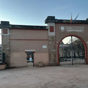 Façade du lycée Amédée Gasquet, où Life’Scape a animé un escape game pour sensibiliser au harcèlement.