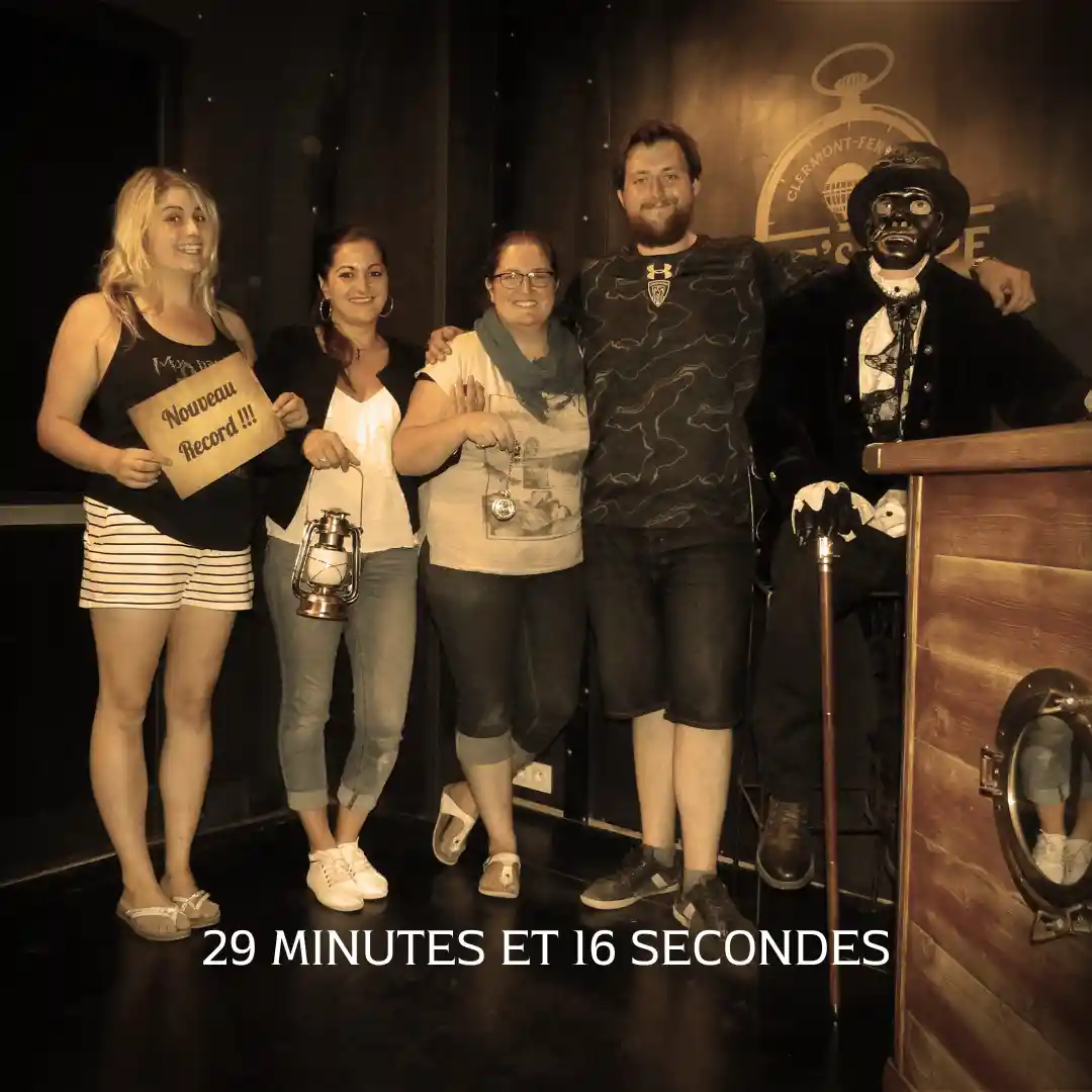 Équipe victorieuse de la salle d'escape game Le Mystère de Néfertiti
